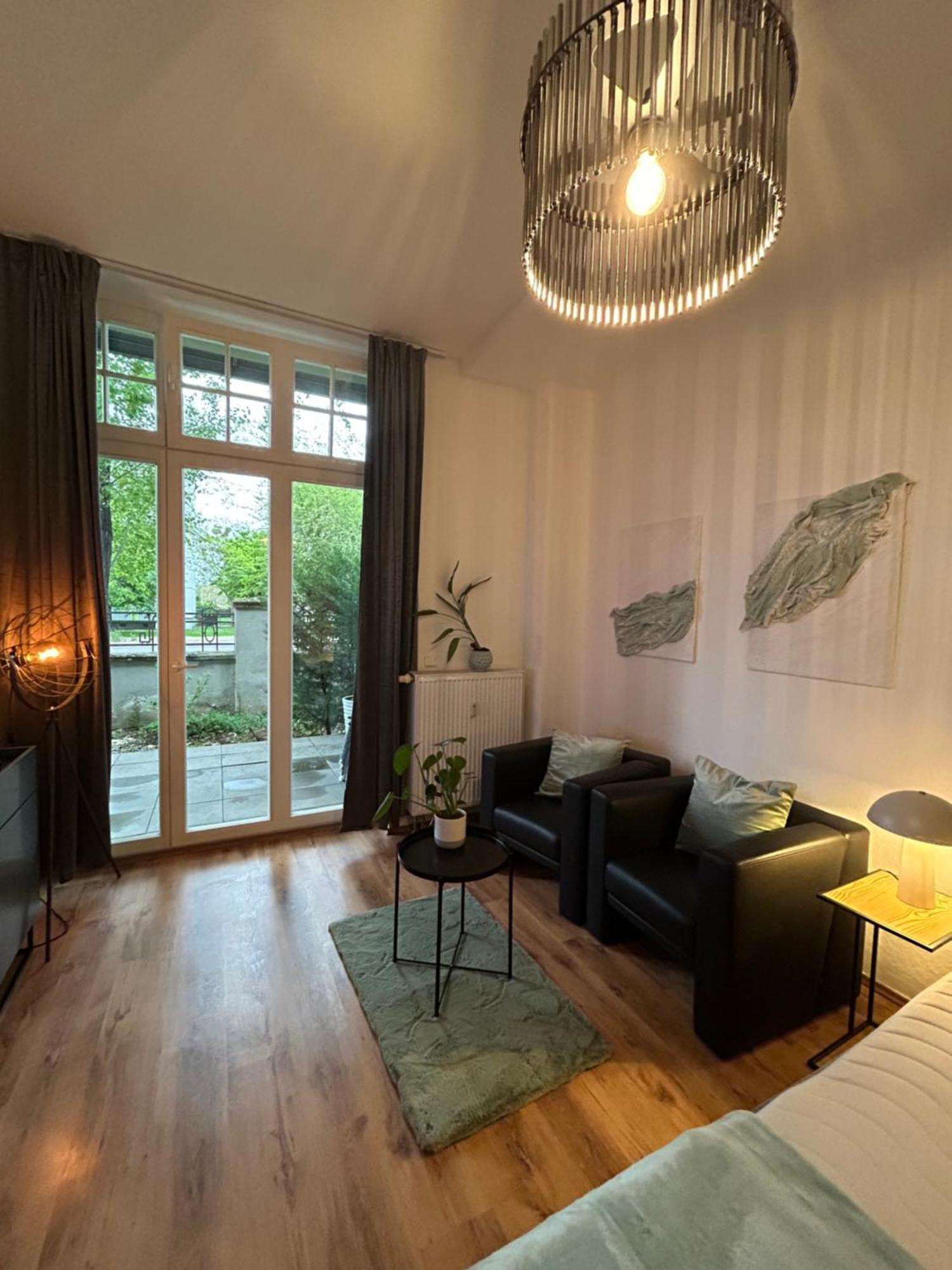 Mintara Komfort Apartment Mit Grill -Terrasse, Sky Und Parkplatz Магдебург Екстериор снимка