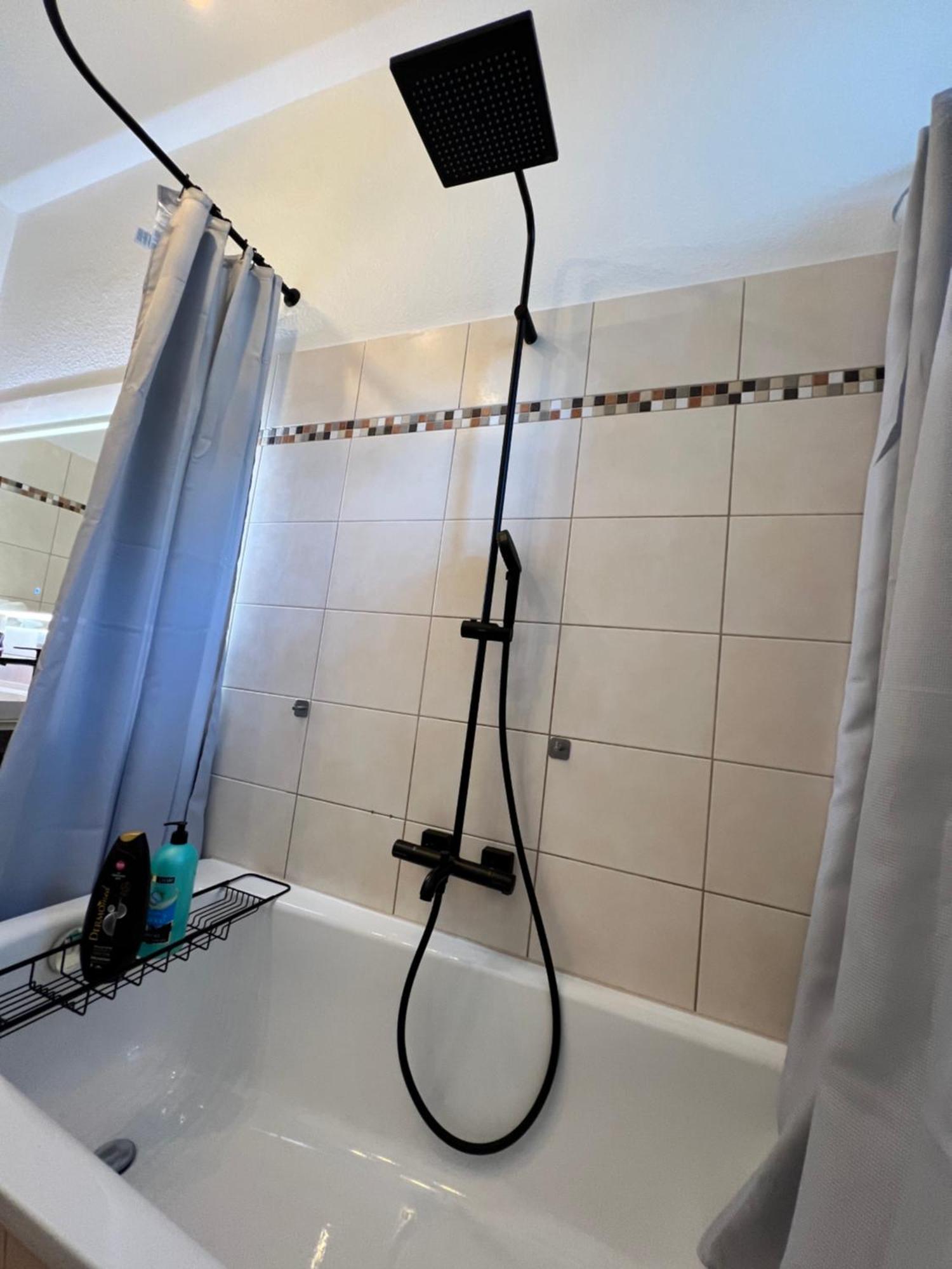 Mintara Komfort Apartment Mit Grill -Terrasse, Sky Und Parkplatz Магдебург Екстериор снимка